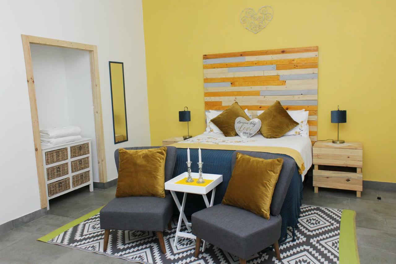 A Touch Of Grace Hotel Potchefstroom Buitenkant foto